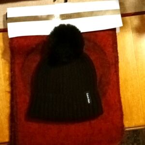 Calvin Klein woman's hat and scarf set